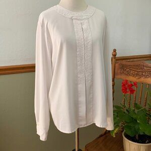 Vintage Christie & Jill White embroidered blouse size 12